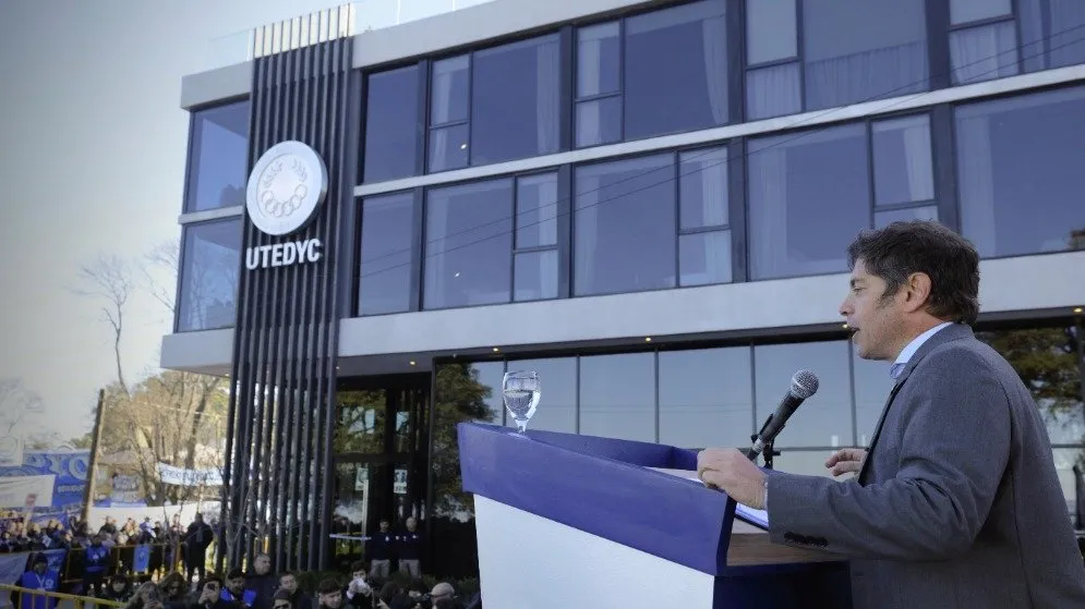 UTEDYC inauguró un moderno hotel en Chascomús con la presencia de Axel Kicillof